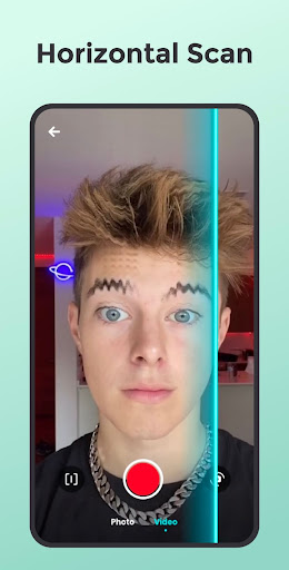 Time Warp Scan – Face Scan